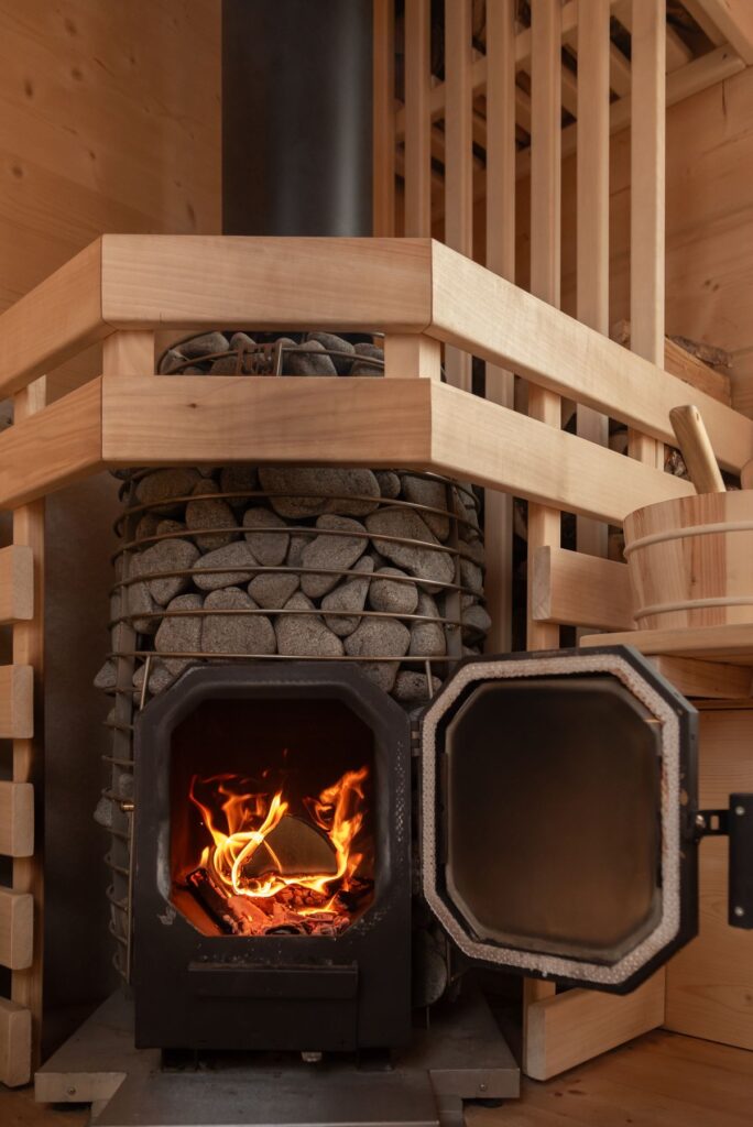 Feuer im Saunaofen